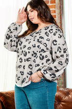 Load image into Gallery viewer, Gray Printed Leopard Balloon Sleeve Thermal Knit Plus Size Top
