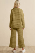 Load image into Gallery viewer, Pink Solid Quilted Pullover and Pants Outfit
